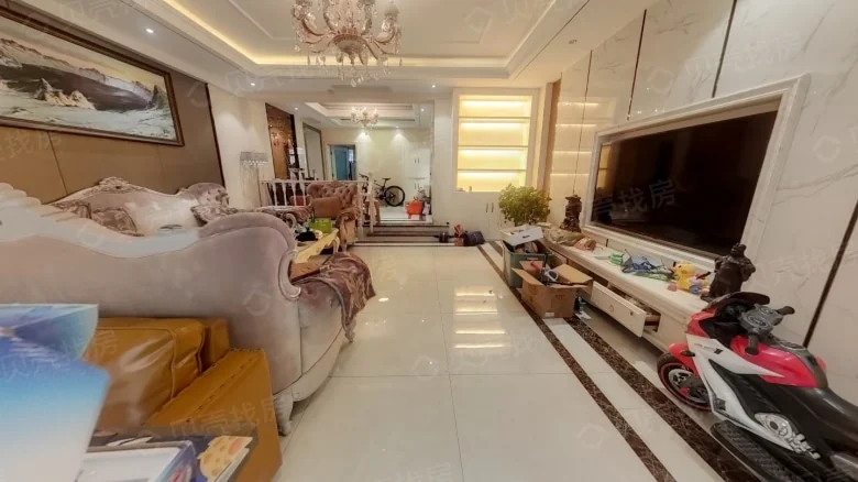 Elegant Home · Beautiful Villa - View 2