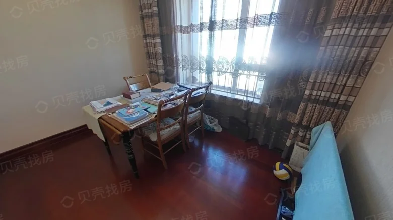 Crescent Manor Huaren - View 1