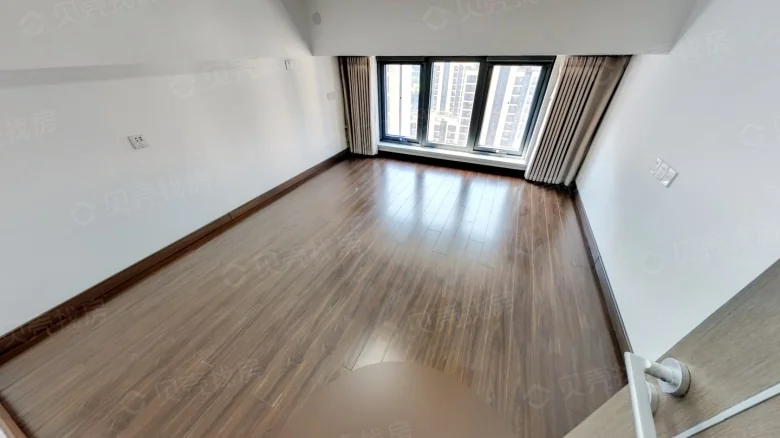 Lake District CBD Guangnian - View 1