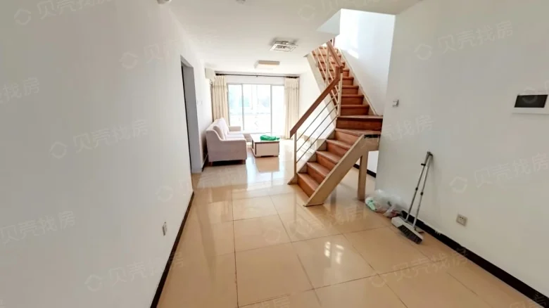 Xinhai Garden - View 3