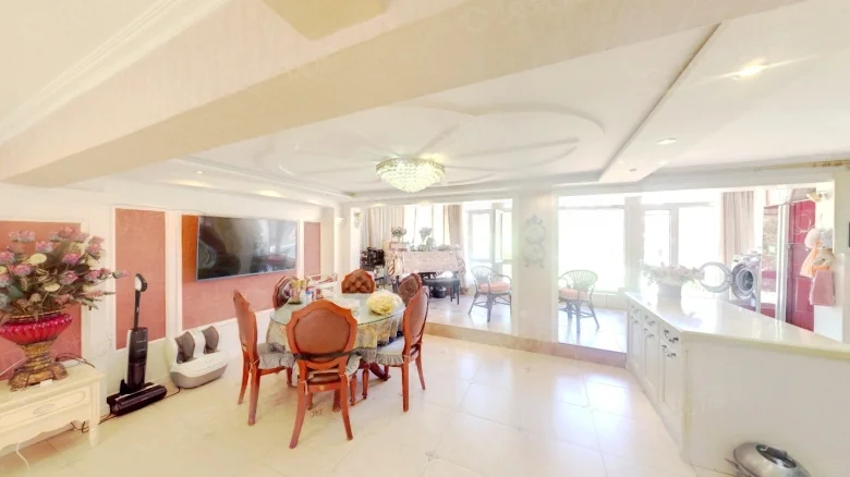 Changchun Pearl明珠 can be directly translated as - View 3