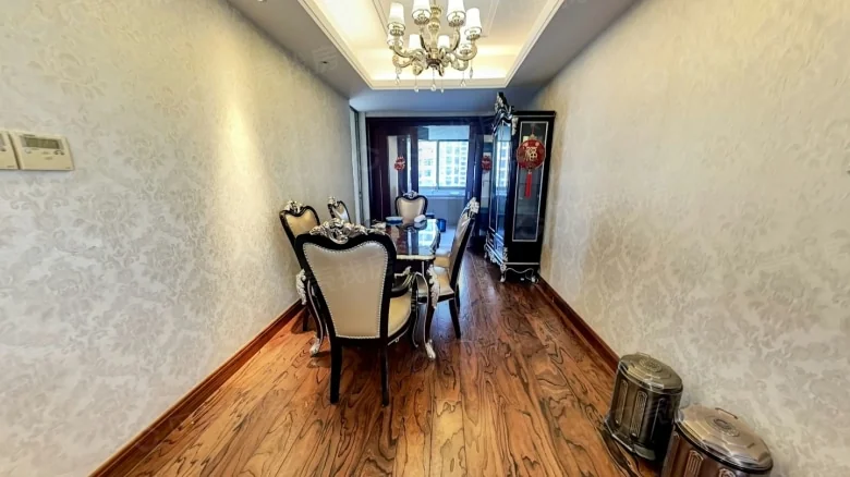 Lake View Garden - View 3