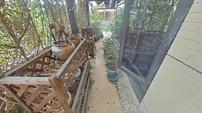 Poly Bisen Grand Manor - View 3