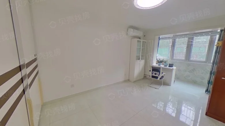 Taipingqiao West Li - View 1