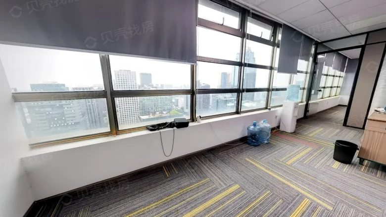 Red Giant Tower - View 2