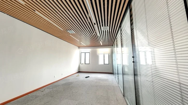 East 8 District Business Mansion - View 3