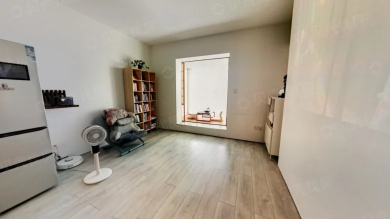 Forbidden City Yu Jing - View 1