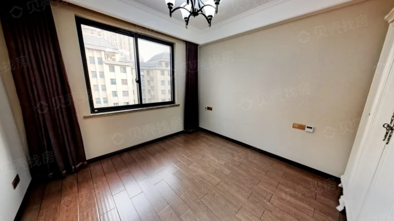 Yangtze International Hongyuan Garden - View 2