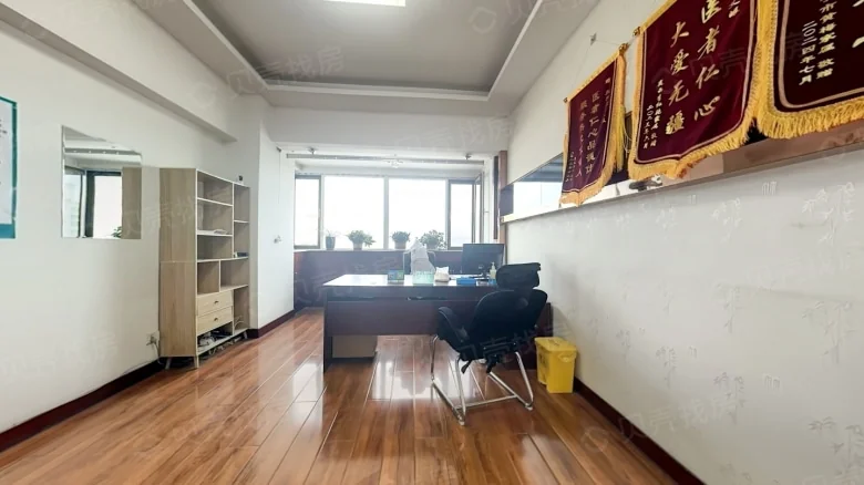 Pei Feng Tower - View 1