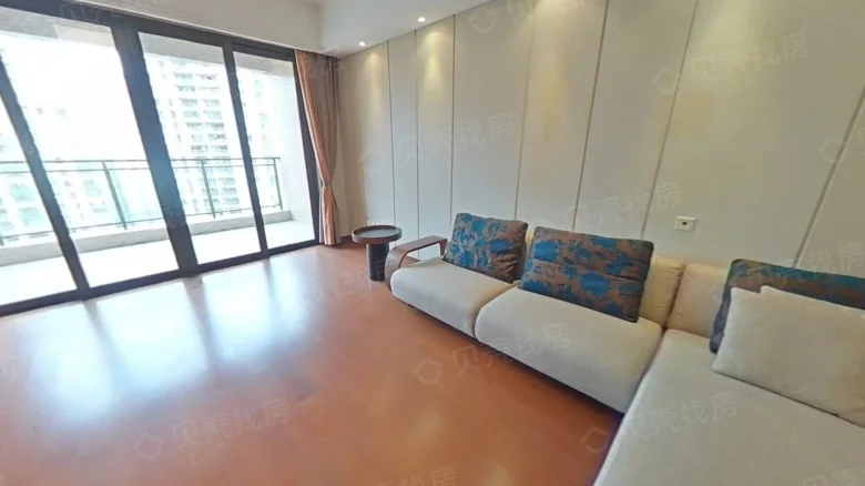 Renaissance Riverside Bay - View 2