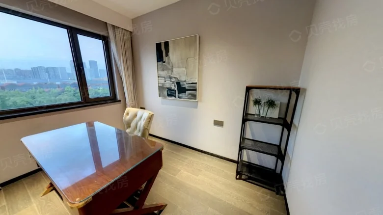 Renecheng Lakefront Century - View 1