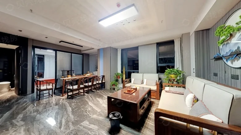 MOML Contemporary Plaza - View 2