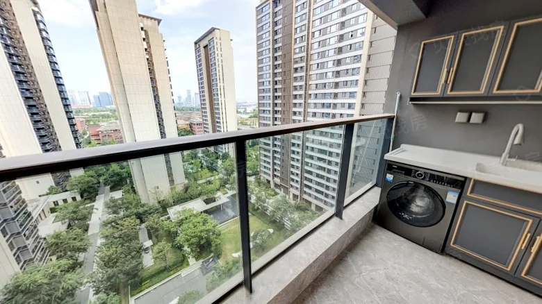 PARK TAIYUJING Azone SCZ - View 4