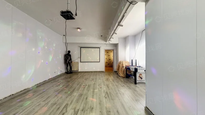 Chengji Center - View 2