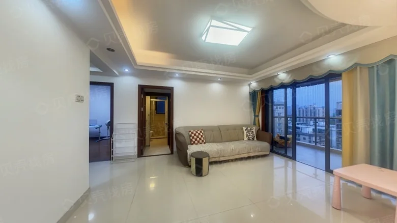 Floral Grove Retreat - View 3