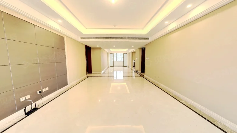 Elegant Ode Residence - View 3