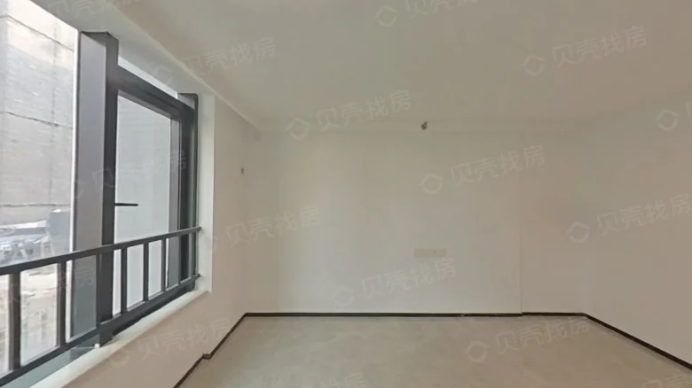 Poly Granville Grandeur Hub - View 1