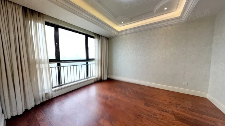 Wanda Yu Lake Century Home - View 2