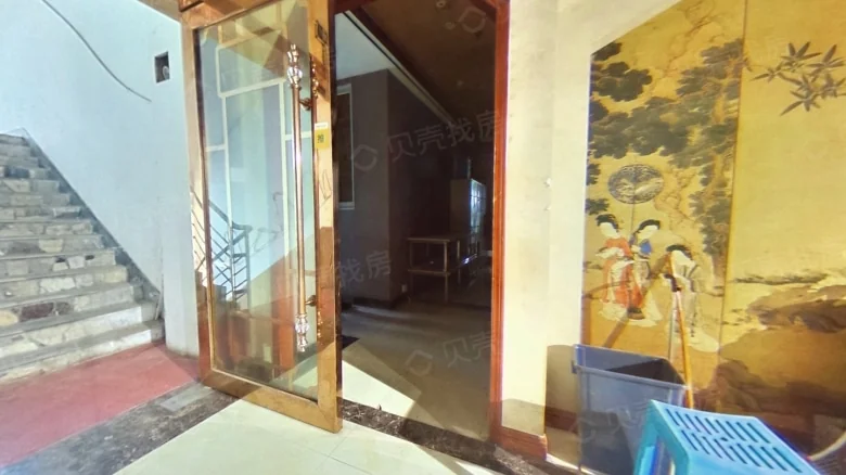 Yuan Yin Building - View 3