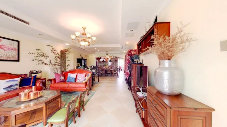 Warner Grand Garden Phase I - View 1