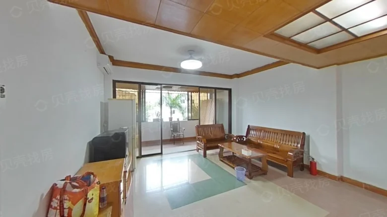 Longkou Central Road - View 2