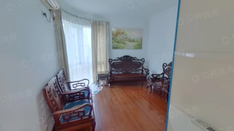 Flowing Crystal Elegance QColorfulness - View 1