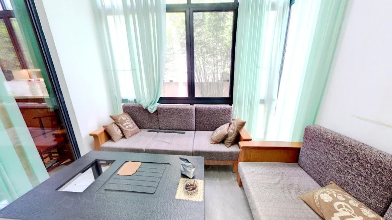 Rundong · Seagull Mansion - View 1