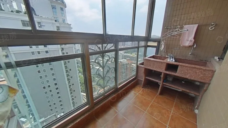 MacauHong Kong Centre - View 5