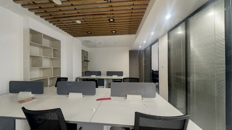 Qidi Xiexin Center - View 2