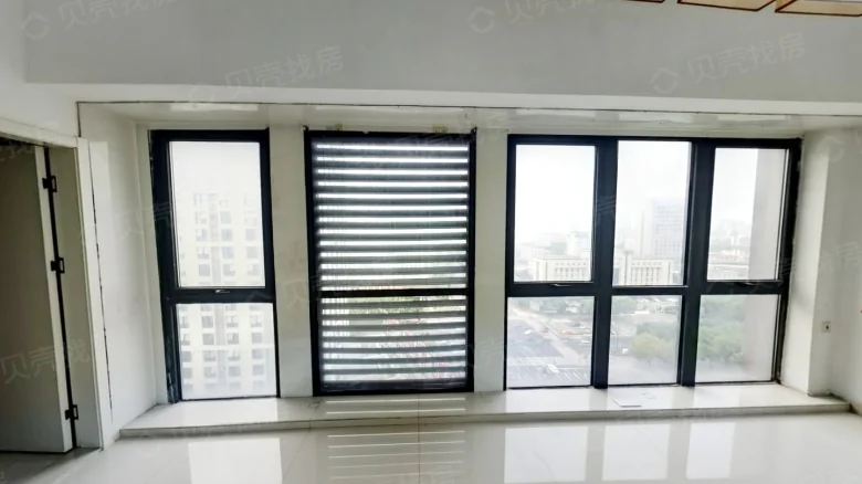 Huishan Wanda Commercial Square - View 5