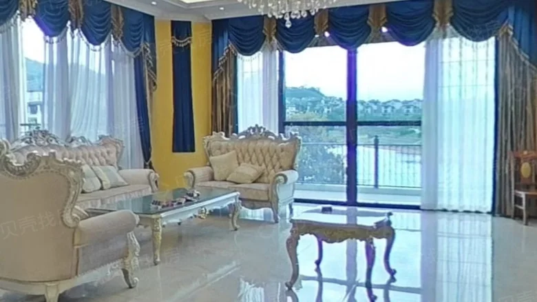 Lotus Lake Mountain Villa - View 4