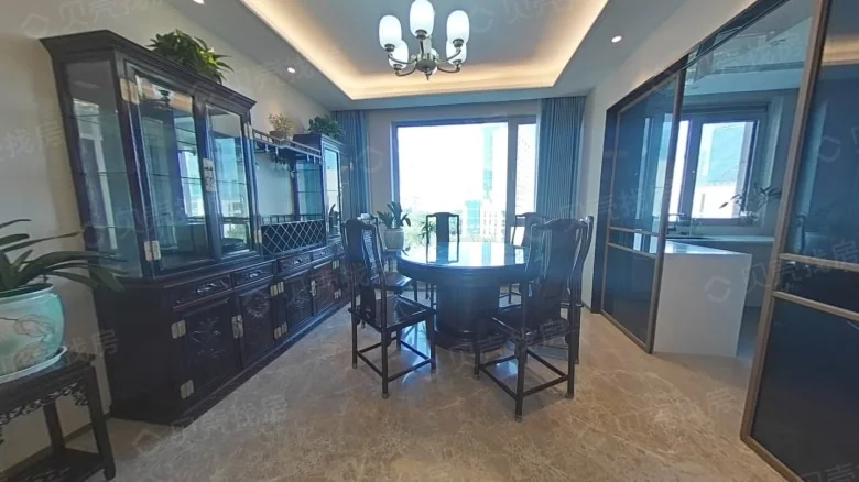 Yangtze Regal Residence - View 3