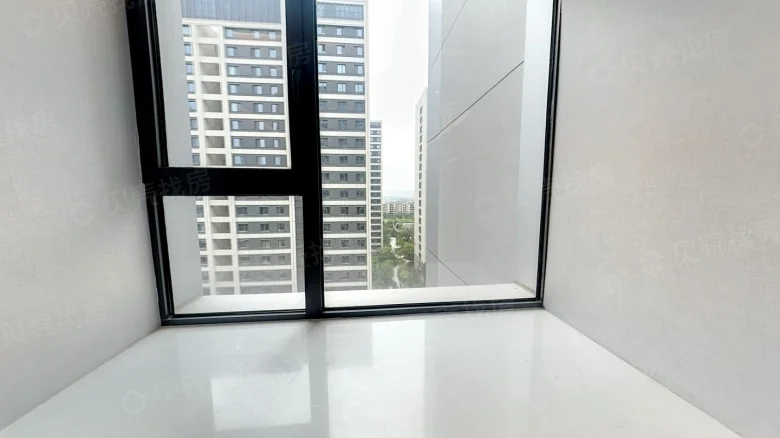 Longcheng Jinmao Mansion Apartments - View 1