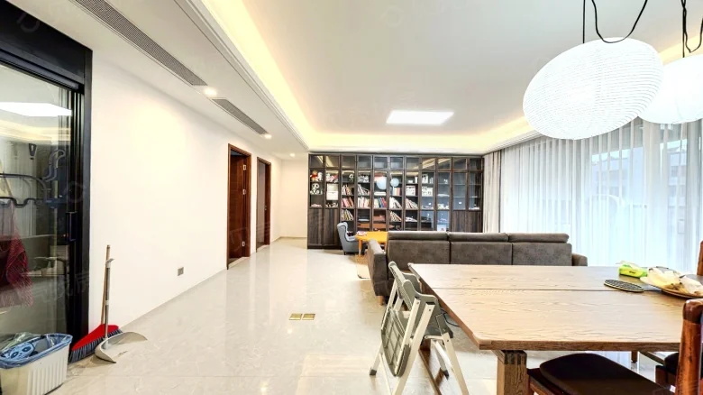 Poly Hongkai Tianyue Phase II - View 3