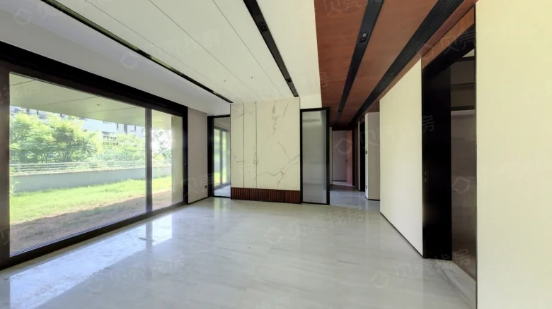 Luyue Jiangcheng - View 1