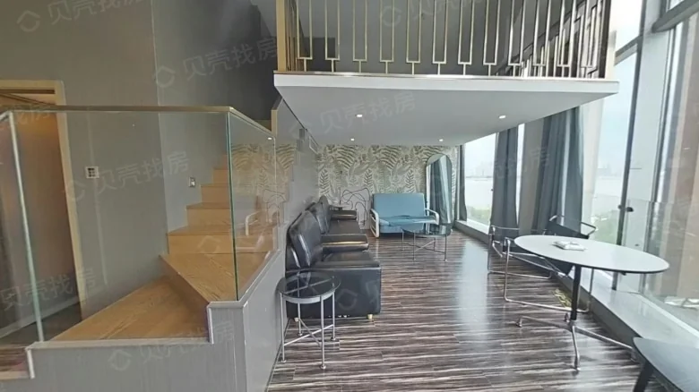 Riverfront Magnificence Court - View 2