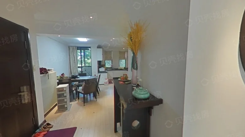 Goya Apartment - View 2