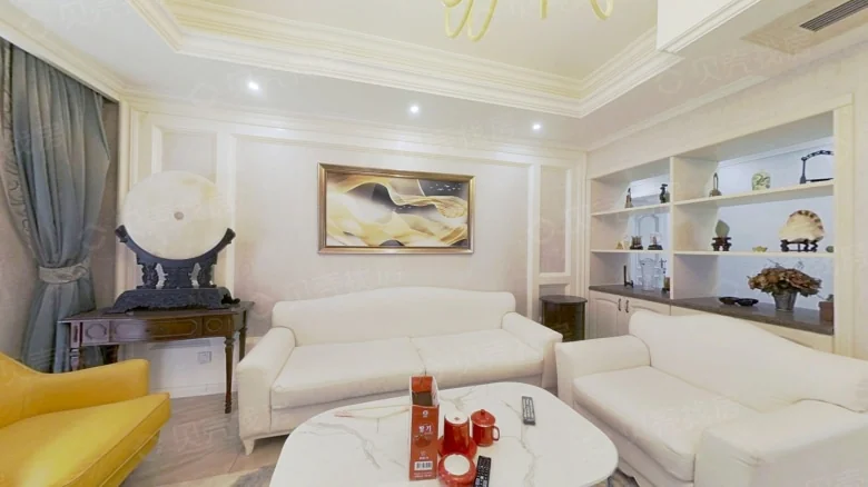 Luxin Changchun Garden碧桂苑Bgtv注意，对于“鲁信长春花园”，正确的翻译应该是：Luxin Changchun Garden对于“碧桂苑”部分没有直接对应的上下文，如果您需要这部分的翻译，请提供完整信息或确认是否为另一独立名称。基于当前请求仅返回给定文本翻译的原则，“碧桂苑”的翻译未包含在内。如果碧桂苑是另一个要翻译的名字，请单独告知。 - View 1