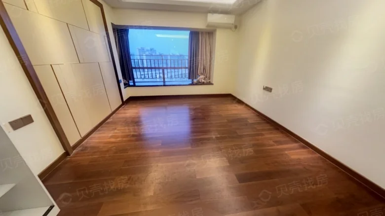 Jadeite North District - View 1