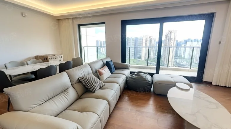 Langshixihua Mansion - View 3