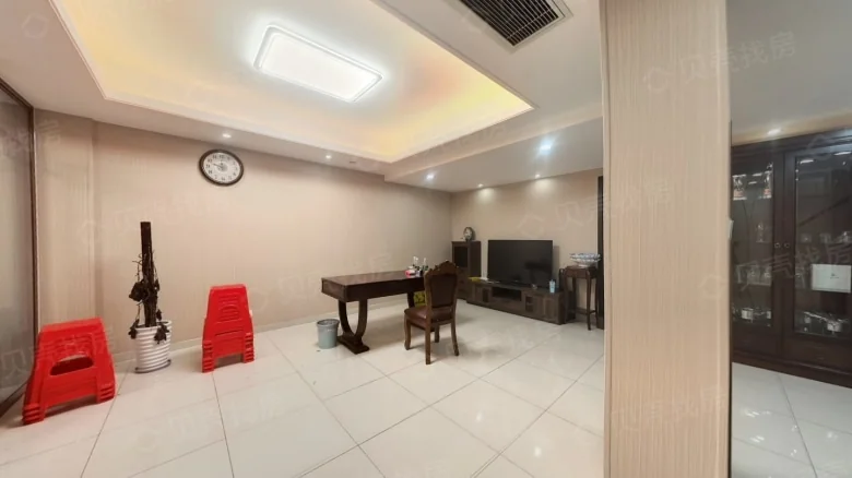 Attraction Vanke City Phase III - View 3