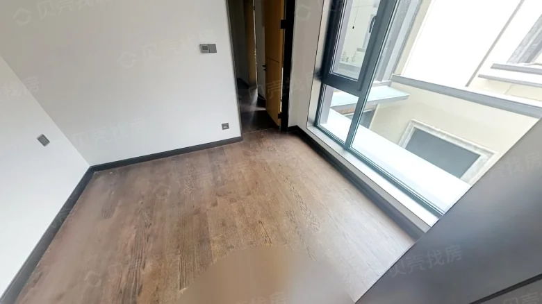 Jade West Lake Phase II - View 3