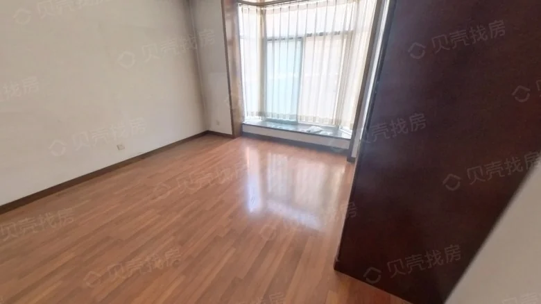 Shi Fu Apartments - View 1