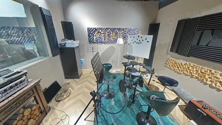 Reunion Square - View 2