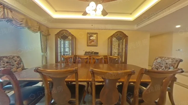 Elegance Praise Residence - View 4