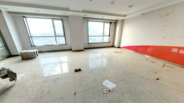 Dongda Shengshi Huating - View 1