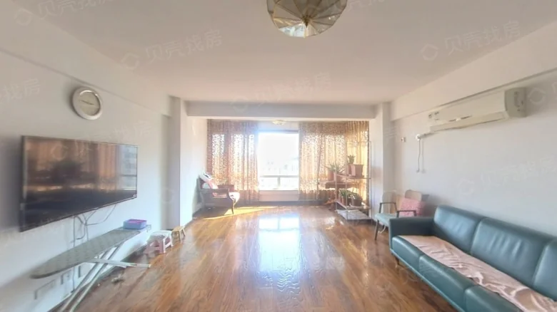 ForestSea Apartment - View 2