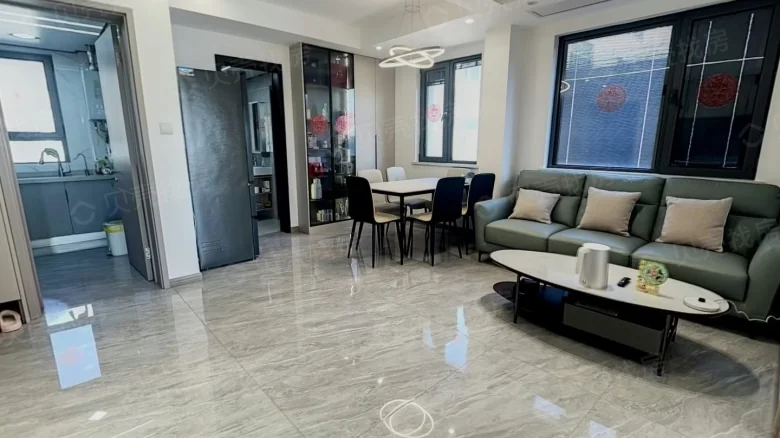 Ruichuang Changjiang Ying" translates to "MegaForce River View". - View 2