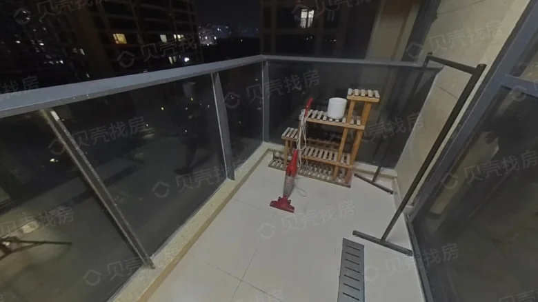 Green City Deep Blue - View 4