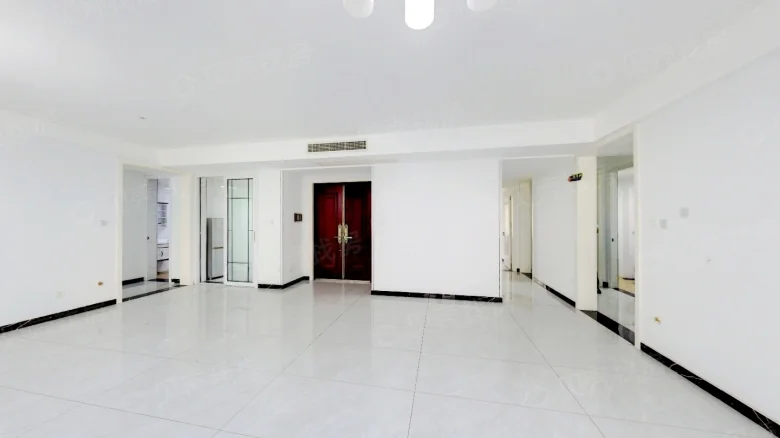 Tianshan Guobin Yihao - View 1